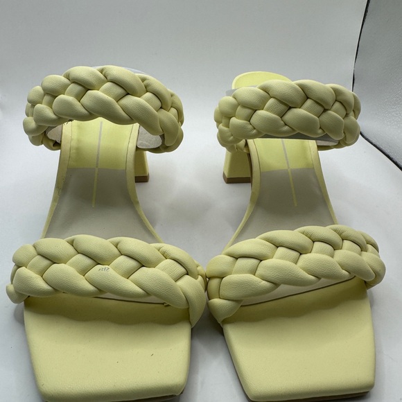 New in Box Dolce Vita Lemon Cream Stella Block Heel Sandals Size 6.5 MSRP $125 - Picture 5 of 9